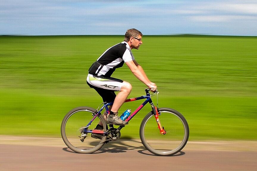 sportlicher Radfahrer sportlicher Radfahrer