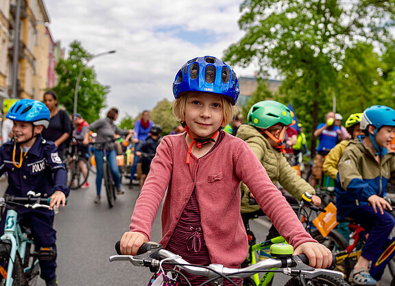 Kind auf Kidical Mass.jpg Kind auf Kidical Mass